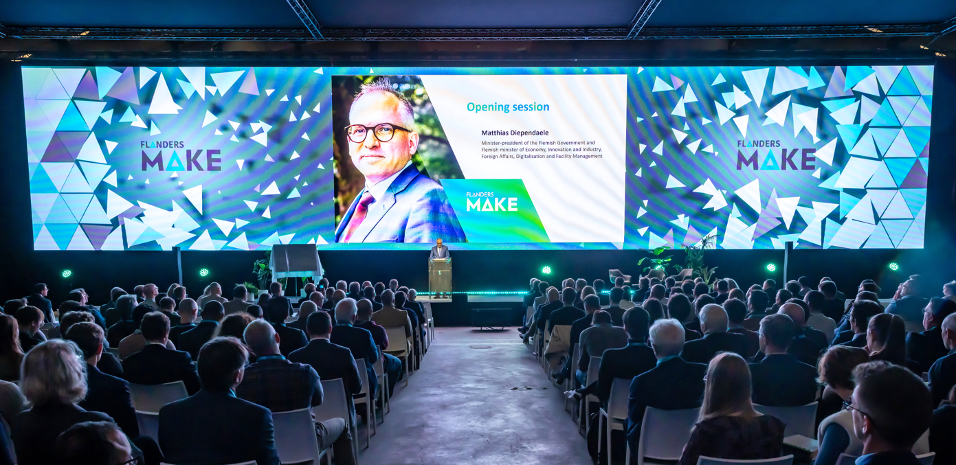 Minister-president Diependaele tijdens openingsspeech Flanders Make 4.0