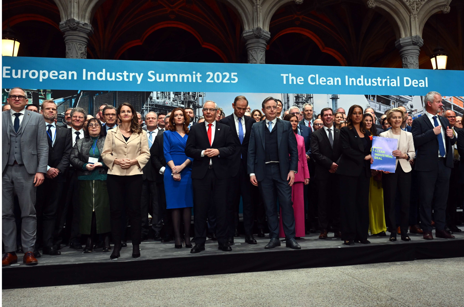 Groepsfoto van Clean Industrial Deal Event - Antwerpen - 26 februari 2025 